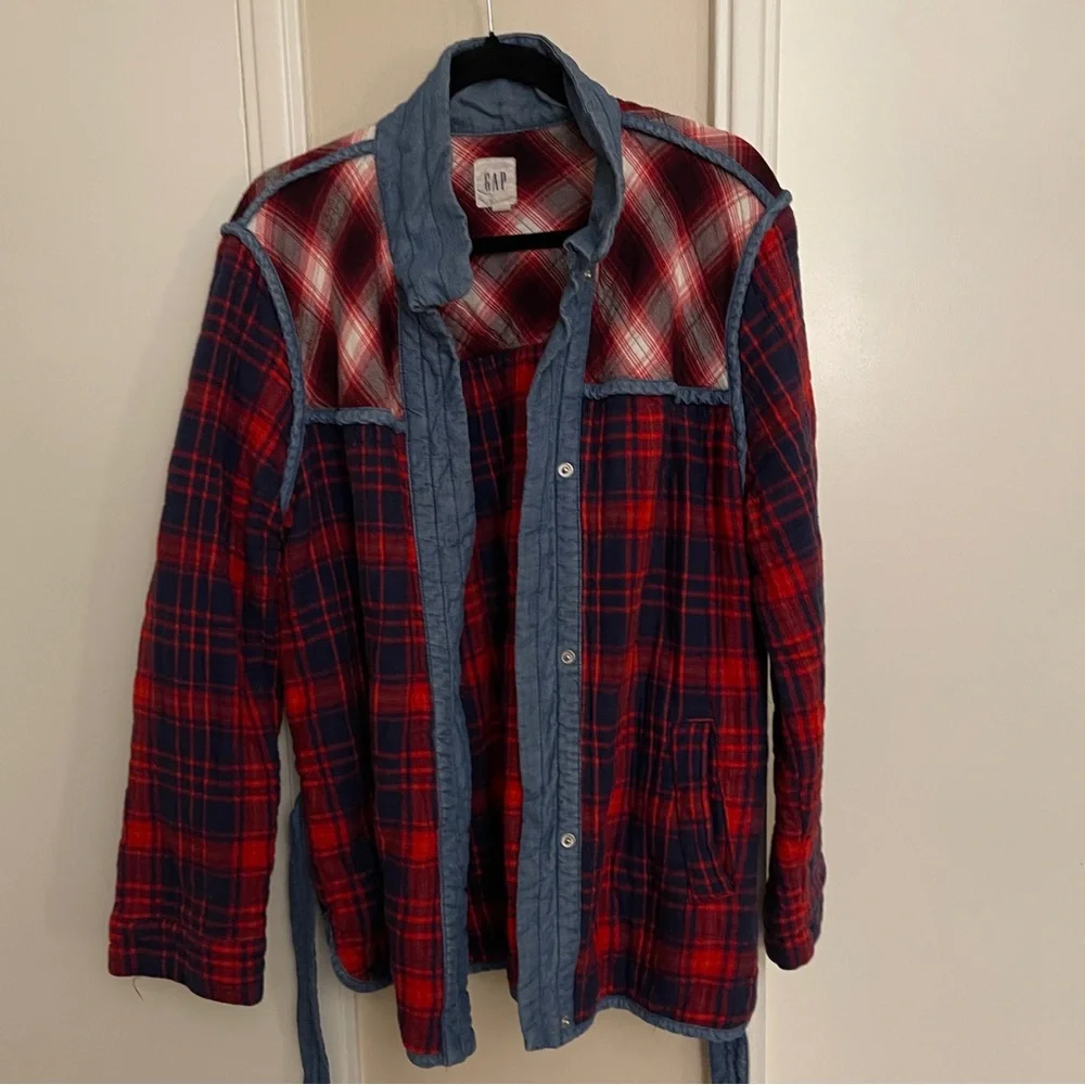 GAP Plaid and chambray belted jacket - Picture 5 of 8
